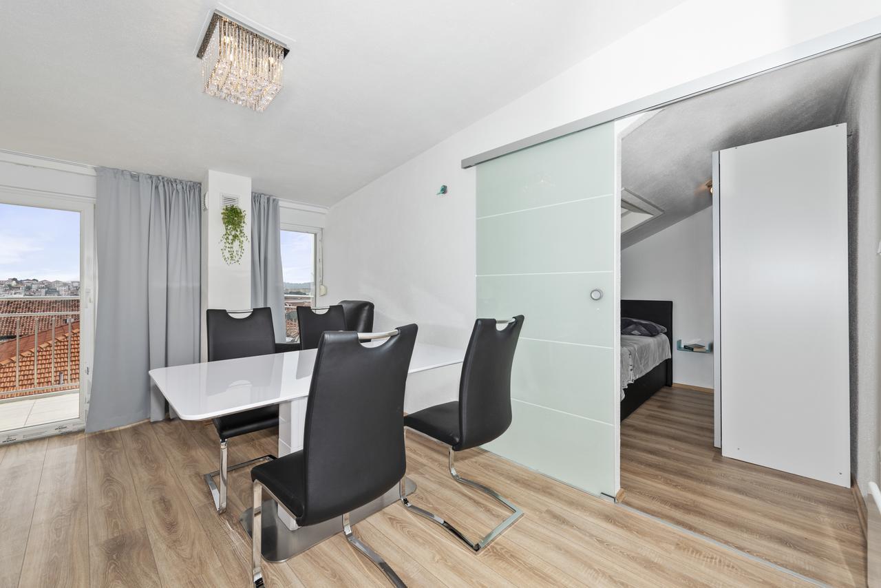 Apartment Nikola トロギール エクステリア 写真